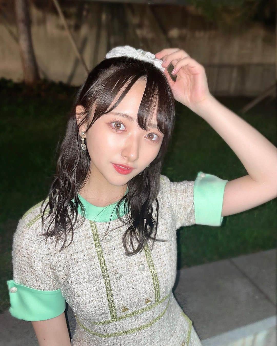 のインスタグラム：「この新しい衣装はツイードって呼ばれてます🍈 #STU48 #石田千穂」