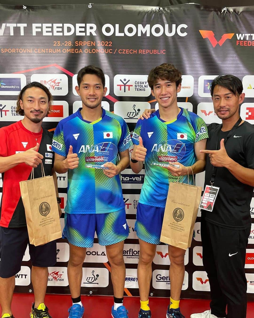 吉村真晴さんのインスタグラム写真 - (吉村真晴Instagram)「WTT FEEDER OLOMOUC シングルス準優勝🥈 ダブルス優勝🥇 日本で遅い時間までライブで応援してくれてくれた皆様ありがとうございました！ 日頃からサポートして下さっているスポンサーの皆様にも感謝です。 Thank you for all your support🙏 #吉村真晴 #吉村和弘 #wtt #pingpong  #tabletennis  @wtt」8月29日 3時52分 - 0803_maharu