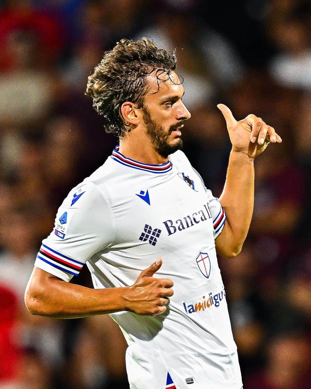 マノロ・ガッビアディーニのインスタグラム：「𝐁𝐞𝐧𝐭𝐨𝐫𝐧𝐚𝐭𝐨, 𝐌𝐚𝐧𝐨𝐥𝐨. 💙  #FORZADORIA 🔵⚪️🔴⚫️⚪️🔵」