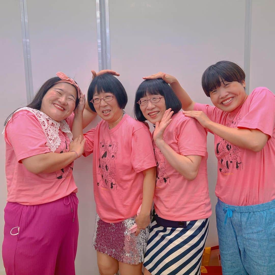 のインスタグラム：「🌸いつもお優しい 阿佐ヶ谷姉妹さん🥰💗🌸  #阿佐ヶ谷姉妹 さん #えりこさん  #みほさん #ガンバレルーヤ  #ガンバレルーヤよしこ  #ガンバレルーヤまひる」