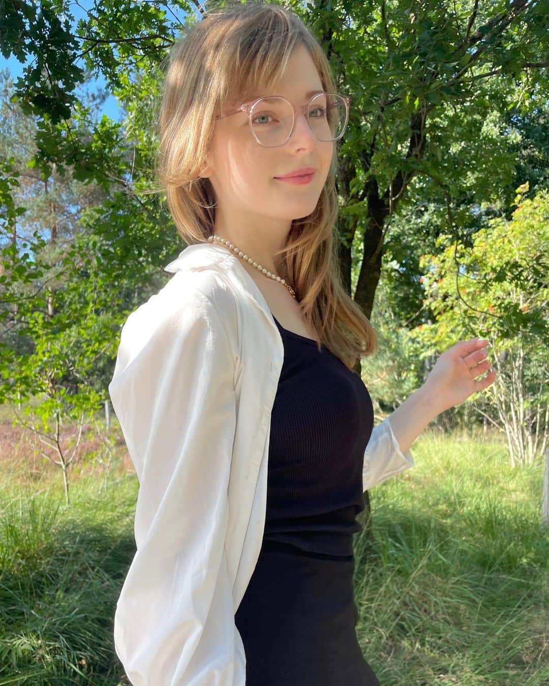 Ella Freyaのインスタグラム：「Guess I’ll post these here too ^_^」