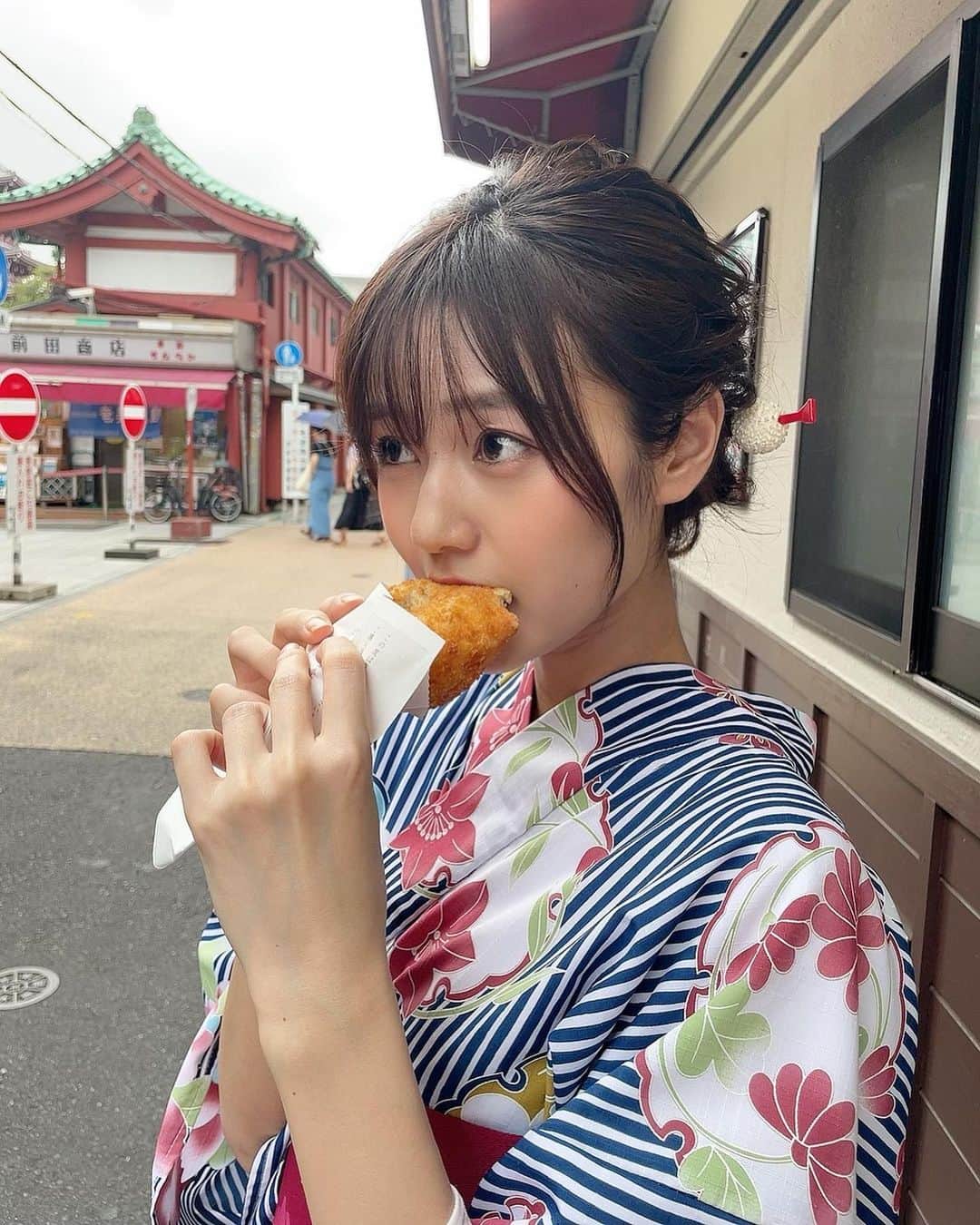 杉浦みずきのインスタグラム：「. 和牛カレーパン」