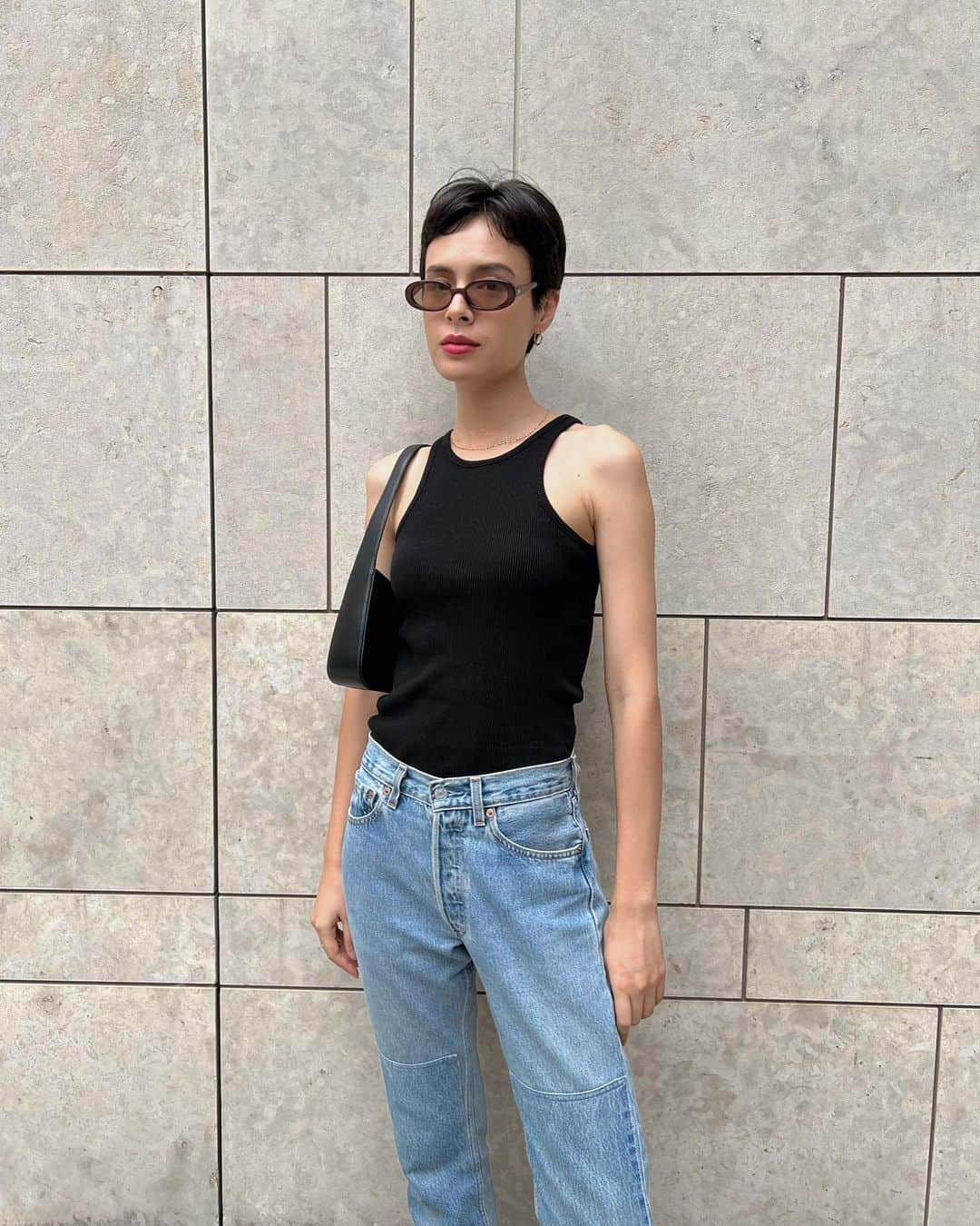 大屋夏南のインスタグラム：「New week new haircut 💫  髪切りました☺️嬉しい🥰 髪型の決め方、髪型とファッションのこと、髪型とボディメイクの話など新しいYouTubeで話してます🦋  @takeru_kawabata さんいつもありがと🫶🏼」