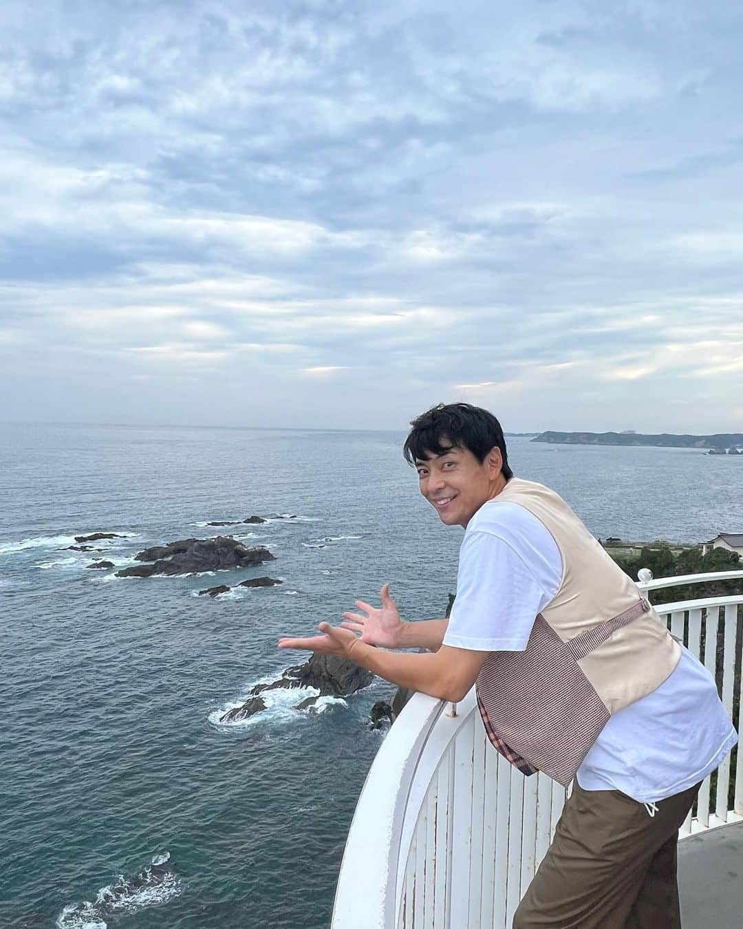 前田輝さんのインスタグラム写真 - (前田輝Instagram)「⁡ ⁡きょうのスイッチ！は、敦士さんとの伊勢志摩男2人旅❗️ ⁡ ⁡ 志摩は美味しい海産物が沢山🤤 伊勢海老に岩牡蠣に、、 視聴者の皆さんから反響が大きかった鰹節は、本当に異次元の美味しさでした！ 撮影後、敦士さんはお土産に鰹節を爆買い🤣 男二人旅、最高でした〜 ⁡ そして、、、 敦士さん身長高い！！！笑 180㎝の私がロケでこんなに見上げたのは初めて😂 敦士さんと並ぶと子供のようでした笑 ⁡ ⁡ #東海テレビスイッチ #伊勢志摩 #男2人旅 #中義水産 #伊勢海老 #アワビ #岩牡蠣  #鰹節小屋 #かつおの天ぱく #鰹節 #敦士 さん #東海テレビ #アナウンサー #前田輝」8月29日 22時35分 - hikaru__maeda