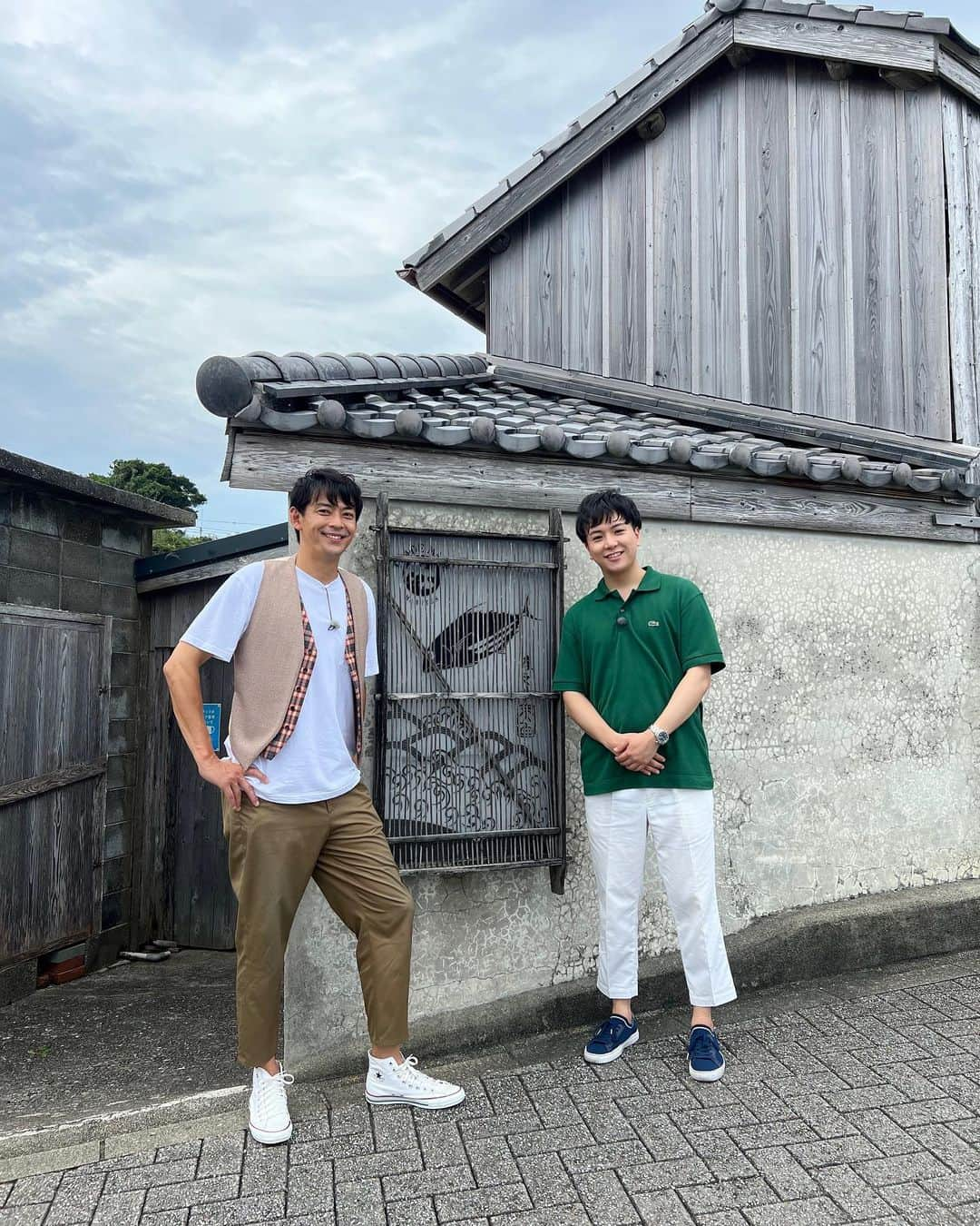 前田輝さんのインスタグラム写真 - (前田輝Instagram)「⁡ ⁡きょうのスイッチ！は、敦士さんとの伊勢志摩男2人旅❗️ ⁡ ⁡ 志摩は美味しい海産物が沢山🤤 伊勢海老に岩牡蠣に、、 視聴者の皆さんから反響が大きかった鰹節は、本当に異次元の美味しさでした！ 撮影後、敦士さんはお土産に鰹節を爆買い🤣 男二人旅、最高でした〜 ⁡ そして、、、 敦士さん身長高い！！！笑 180㎝の私がロケでこんなに見上げたのは初めて😂 敦士さんと並ぶと子供のようでした笑 ⁡ ⁡ #東海テレビスイッチ #伊勢志摩 #男2人旅 #中義水産 #伊勢海老 #アワビ #岩牡蠣  #鰹節小屋 #かつおの天ぱく #鰹節 #敦士 さん #東海テレビ #アナウンサー #前田輝」8月29日 22時35分 - hikaru__maeda