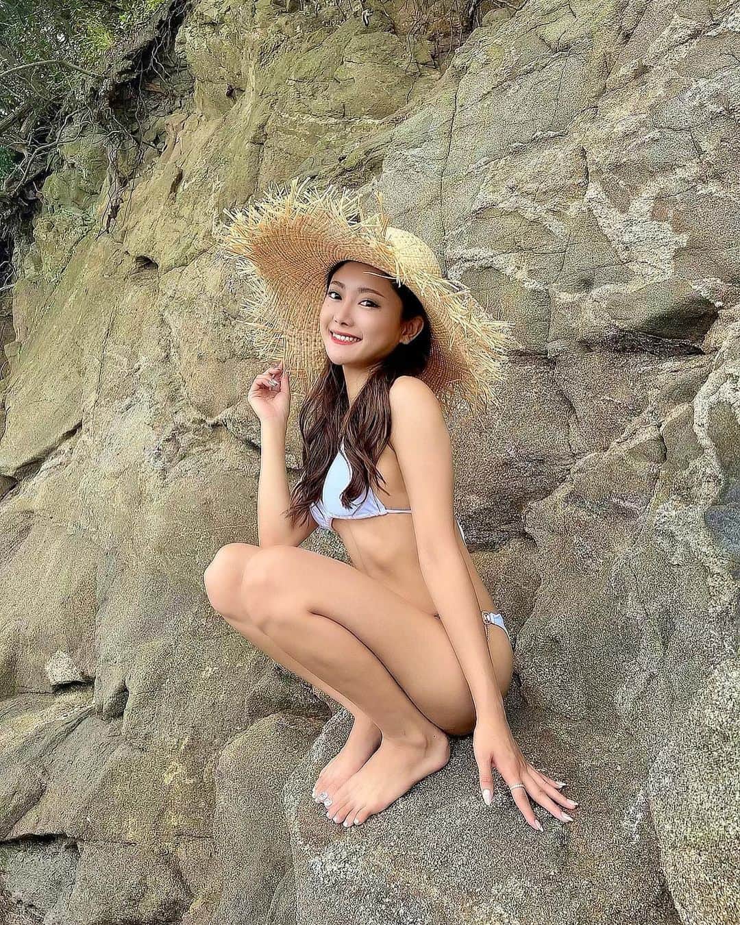 菅原里奈さんのインスタグラム写真 - (菅原里奈Instagram)「🌞🧡  #sea #beach #bikini」8月29日 22時41分 - rinachi_kimono