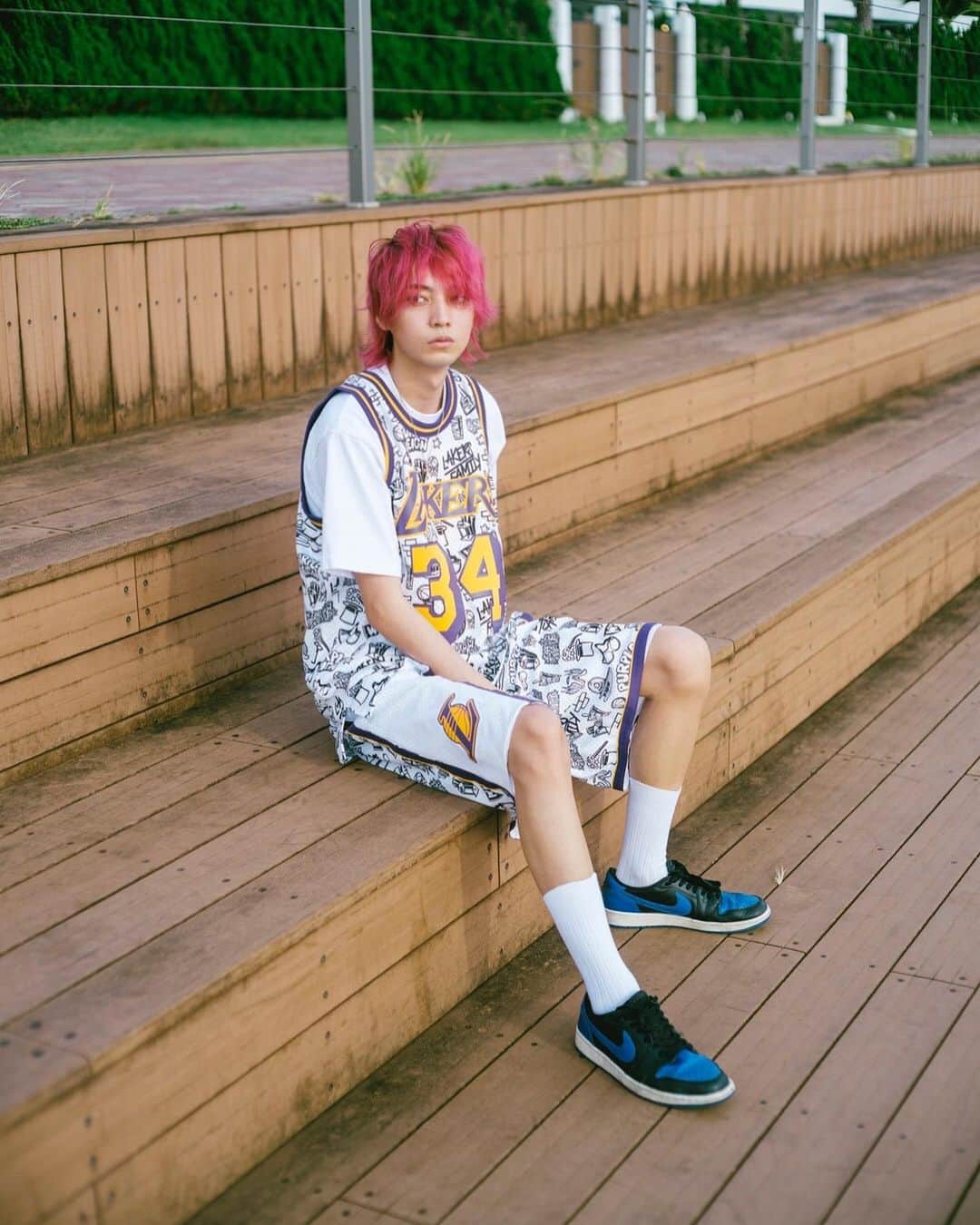 岸本ルークのインスタグラム：「・ Style ・ ・ ・ THX!!!↓↓↓ @mitchellandness_japan  @mitchellandness  📷 @macoty__n  💇‍♂️ @hirokimatsushima」