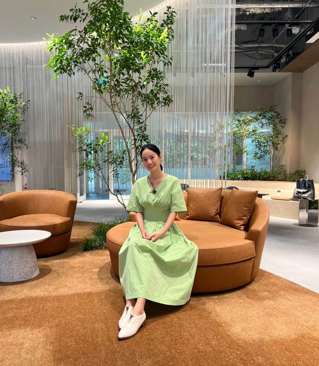 高嶋香帆のインスタグラム：「CX「INFO中！」に出演しております☺️✨ 9/3(土)13:30〜放送です。  今回は積水ハウスさんの住まいの参観日のご紹介でした☺️✨  是非ご覧下さい💓」