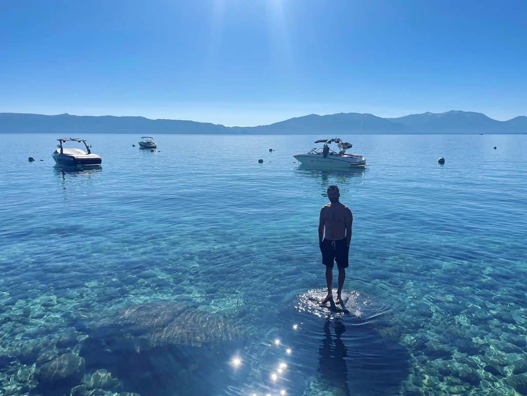 スティーブン・コレッティのインスタグラム：「Tahoe, you’ve done it again. ✨🌌」
