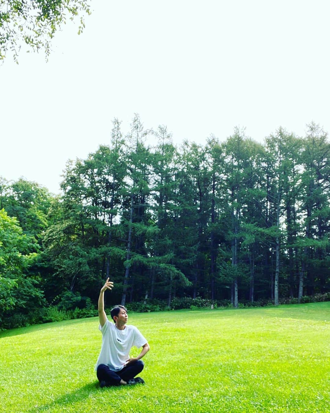 有吉弘行さんのインスタグラム写真 - (有吉弘行Instagram)「朝はやっぱりヨガ。」8月30日 13時50分 - ariyoshihiroiki