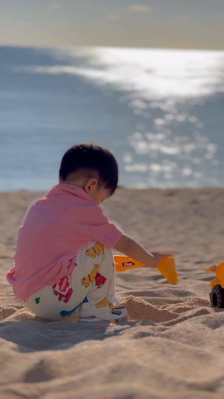 ヒョンア のインスタグラム：「요즘 너무 반짝이는 나의 작은 사람✨  엄마로서 성장할 수 있게 해줘서 너무 고마워♥️ . . #26개월 #강원도여행」