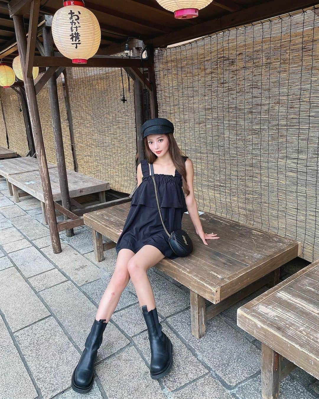 望月みらいのインスタグラム：「・ おかげ横丁🏮  食べ歩き楽しかった〜🫶🏻」