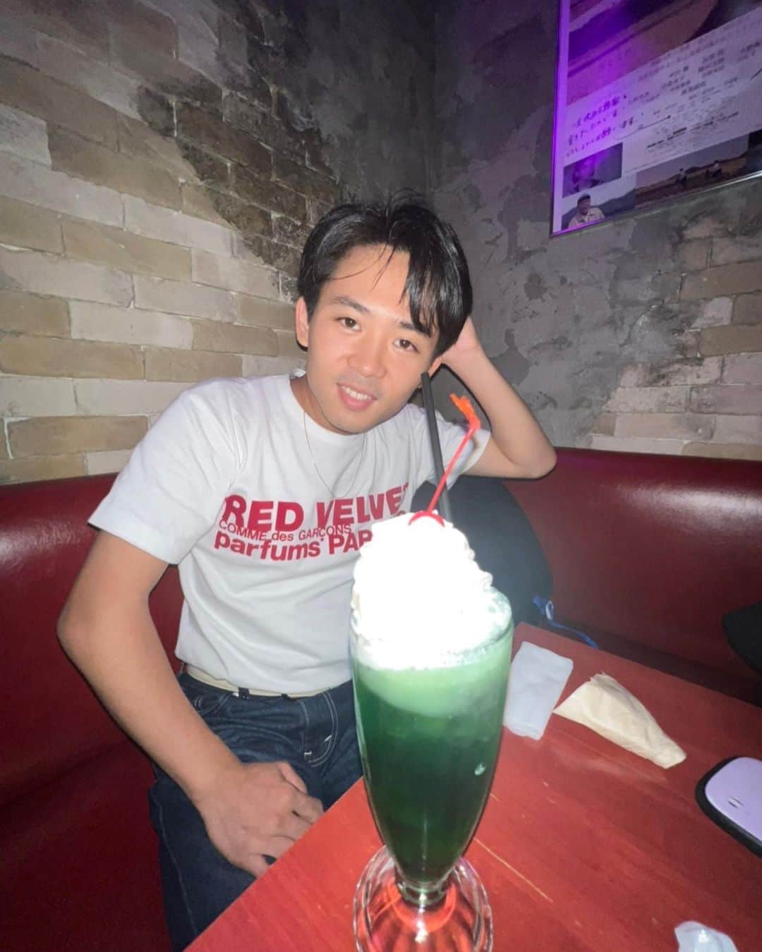 オカモトレイジのインスタグラム：「I felt your rhythm...🦢🍓🥹」