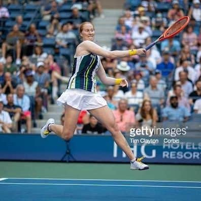 アリソン・バン・アイトバンクさんのインスタグラム写真 - (アリソン・バン・アイトバンクInstagram)「First time on Ashe and first win 💪 thank you team to get me ready for this one, means a lot to me ❤️ @vermeirenemilie @ann.devries.y @robindhoe @jens.dd @evamaenhout thanks @yana_sizikova for the hits on ashe and @kirstenflipkens for the support. Let's fo for more 💪」8月31日 7時25分 - alison_van_uytvanck