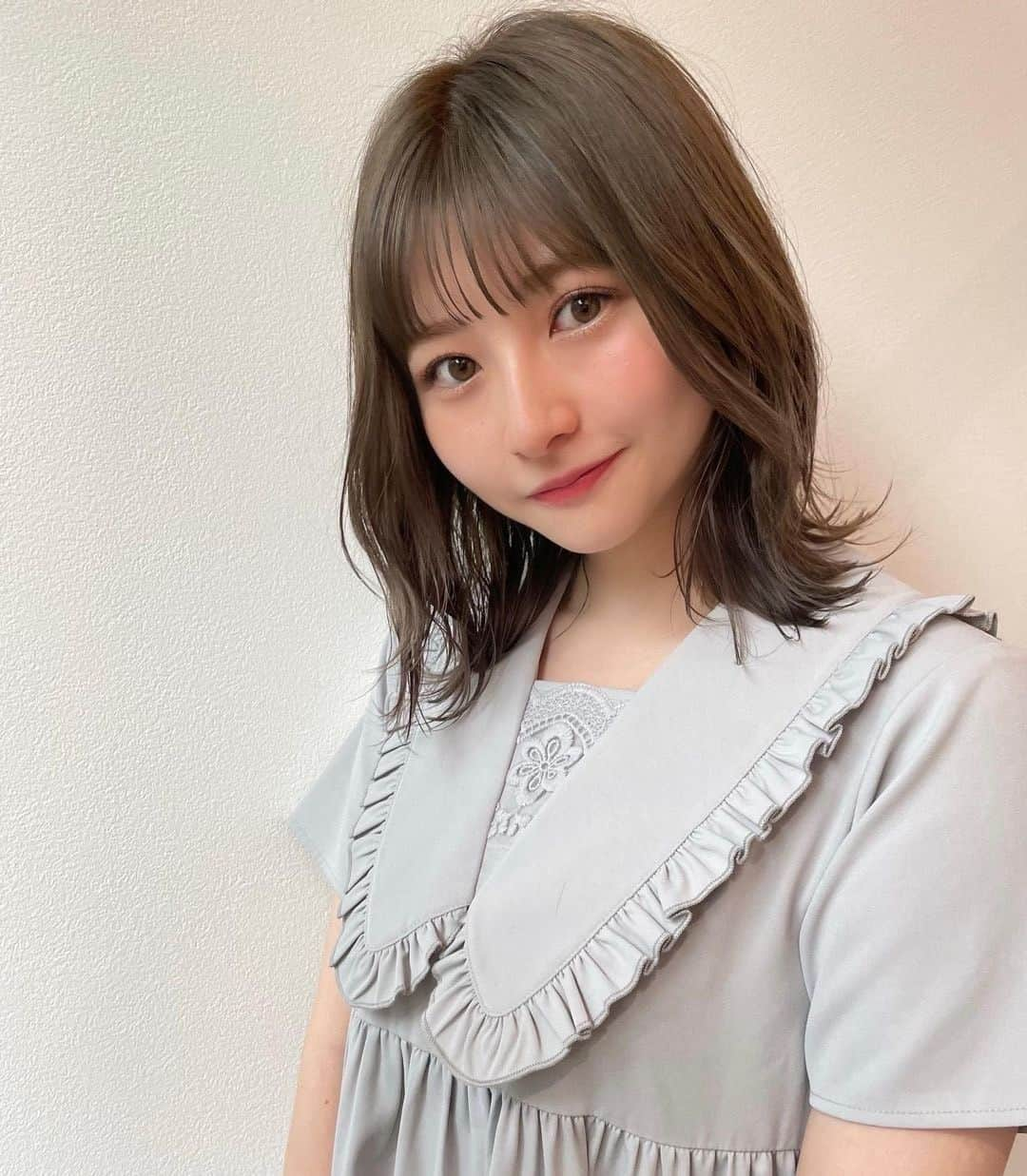 美女naviさんのインスタグラム写真 - (美女naviInstagram)「【美女navi ☻*】#ヘアカラー 🥰 * * 今回ご紹介させていただく方は❤️ 尾形春水 さん ▶️▷ @harunaogatajp * * # Repost . . 髪も染めた！ 夏に向けてブリーチをしてから色んなカラー楽しめて良きです🧖🏻‍♀️ . . 尾形春水 さん のアカウントには 他にも素敵な投稿が(*´﹀`) ぜひ覗いてみてくださいね🧡 * * 美女navi掲載希望の方は⇒ @bijo_navi ❤️と # 美女ナビ , # 美女navi タグ付け * 10代限定姉妹アカウント 美少女navi掲載希望の方は⇒ @bishojo_navi 💛と # ビショウジョナビ タグ付け * お願いします✨✨ * * 次回もお楽しみに...😍 * * #ミディアムヘア #くびれヘア #ヘアアレンジ #カラコン #ナチュラルメイク #美意識向上 #美意識 #女子力アップ #ヘアメイク #カジュアルファッション #美容好き #美容マニア #おしゃれ女子 #オトナ女子 #大人可愛い #大人メイク #ヘアスタイル #休日コーデ #休日の過ごし方 #デートコーディネート」8月31日 9時00分 - bijo_navi