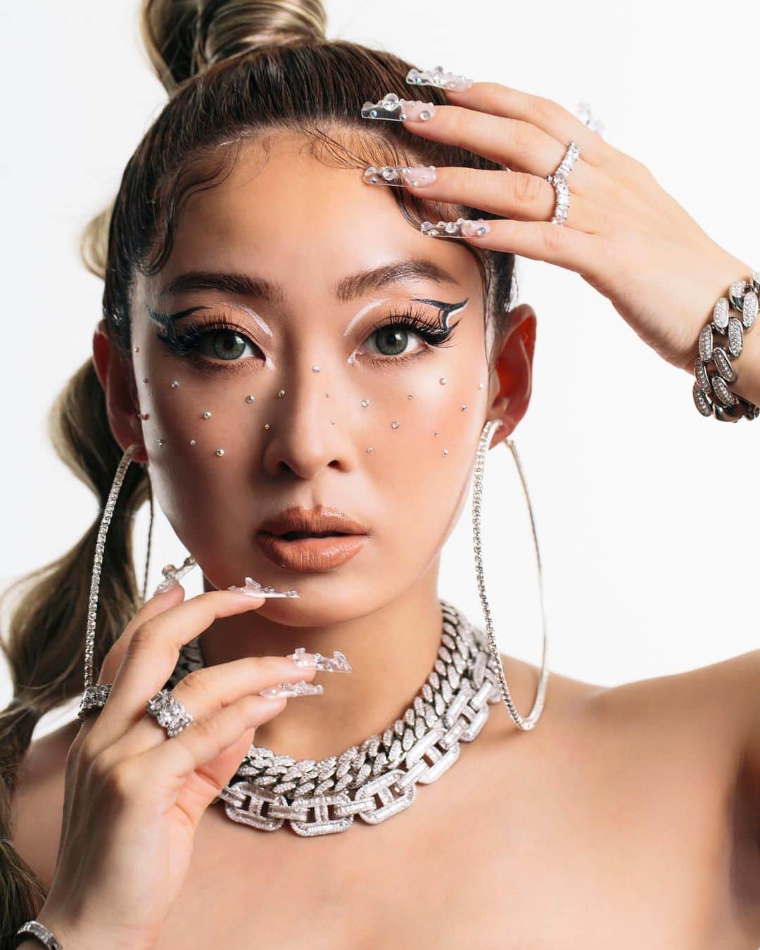 jyA-Me（ヤミー）のインスタグラム：「My next chapter launching soon🚀 . . 📸Photographer/ Kazuya Hayashi 👗Styling @moannu  💄Hair & Make up @wmwmarianu  . . #finally #newme  #ニューアイコン #831」