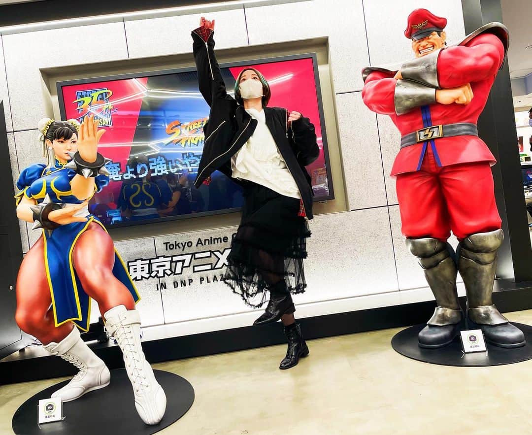 のインスタグラム：「ㅤㅤㅤㅤㅤㅤㅤㅤㅤㅤㅤㅤㅤ #私服戦隊ミヤジマン  しょうりゅうけん(よわそう) (よく使ってたのはダルシム) #ストリートファイター  #俺より強いやつらの世界展  #春麗の太ももすげえ ㅤㅤㅤㅤㅤㅤㅤㅤㅤㅤㅤㅤㅤ #派手服 #派手コーデ #派手髪女子 #派手髪ショート #ボーイッシュコーデ  #ootd #宮島咲良 #ミヤジマン #ぼっち戦隊ミヤジマン」