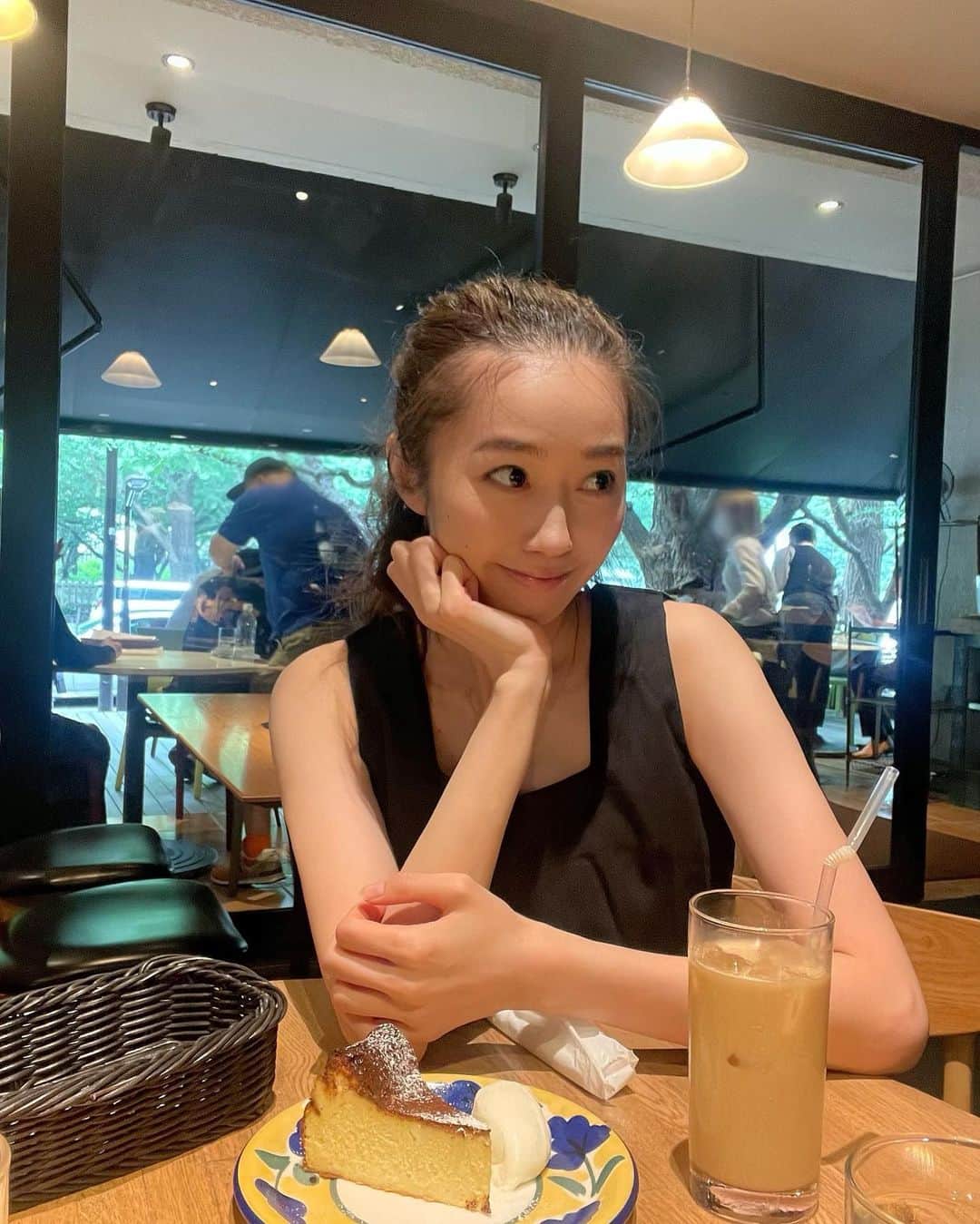 柿崎裕美のインスタグラム：「めいとカフェ☕️🧀 いつも撮ってくれてありがとう💙 久しぶりにたくさん😆 #cafe #lunch」