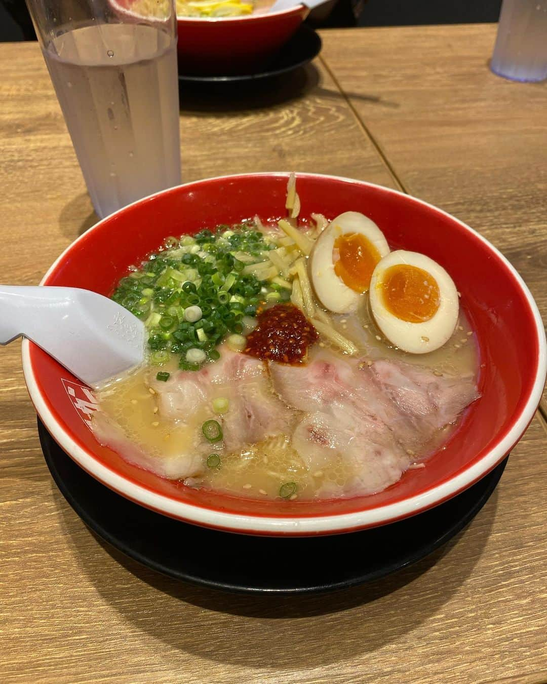 瀬稀ゆりとさんのインスタグラム写真 - (瀬稀ゆりとInstagram)「Memories of summer.🌻 I went to Fukuoka with my family.  Fukuoka has amazing food.!😋  夏休みは福岡へ✈️ 弾丸旅行でしたが美味しいものを沢山いただき、娘は初めての水族館へ🐠 今度はゆっくり行きたいなぁ〜。  #福岡旅行 #マリンワールド海の中道 #memories #fukuoka #japanesefood」8月31日 22時34分 - yurito.seki