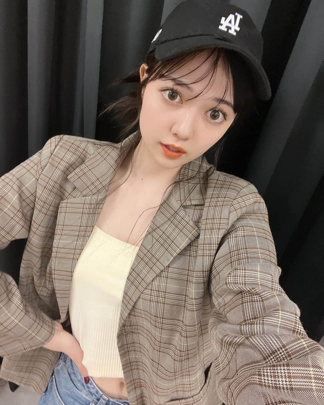 のインスタグラム：「・  Popteen10月号発売です💫  表紙はKep1erの皆さんです！ とってもかわいい🫶🏻  そして、今月号から次世代専属モデルだけのバトルが始まります。 3ヶ月間のバトルを経て1位になることができたら来年の新年号でピン表紙を飾れます。  今まで色々なバトルをしてきてるからこそ皆さんの応援の有難みは分かっていると思ってます。 今回も全力で頑張るので皆さんと一緒にピン表紙勝ち取りたいです！！  今月号の誌面アンケート投票もとっても大切なので書いていただけると嬉しいです！📮   #popteen  #kep1er  #ありぽん  #06  #06년생  #16yearsold  #高校生  #jk  #jk1  #fjk  #173cm  #fashion  #fashionstyle  #cap  #selfie  #モデル  #model  #모델  #고교생  #셀카  #오오티디  #패션  #패션스타그램  #highschool  #highschoolgirls  #japanesegirl  #时尚  #模特兒  #自撮り  #ファッション」