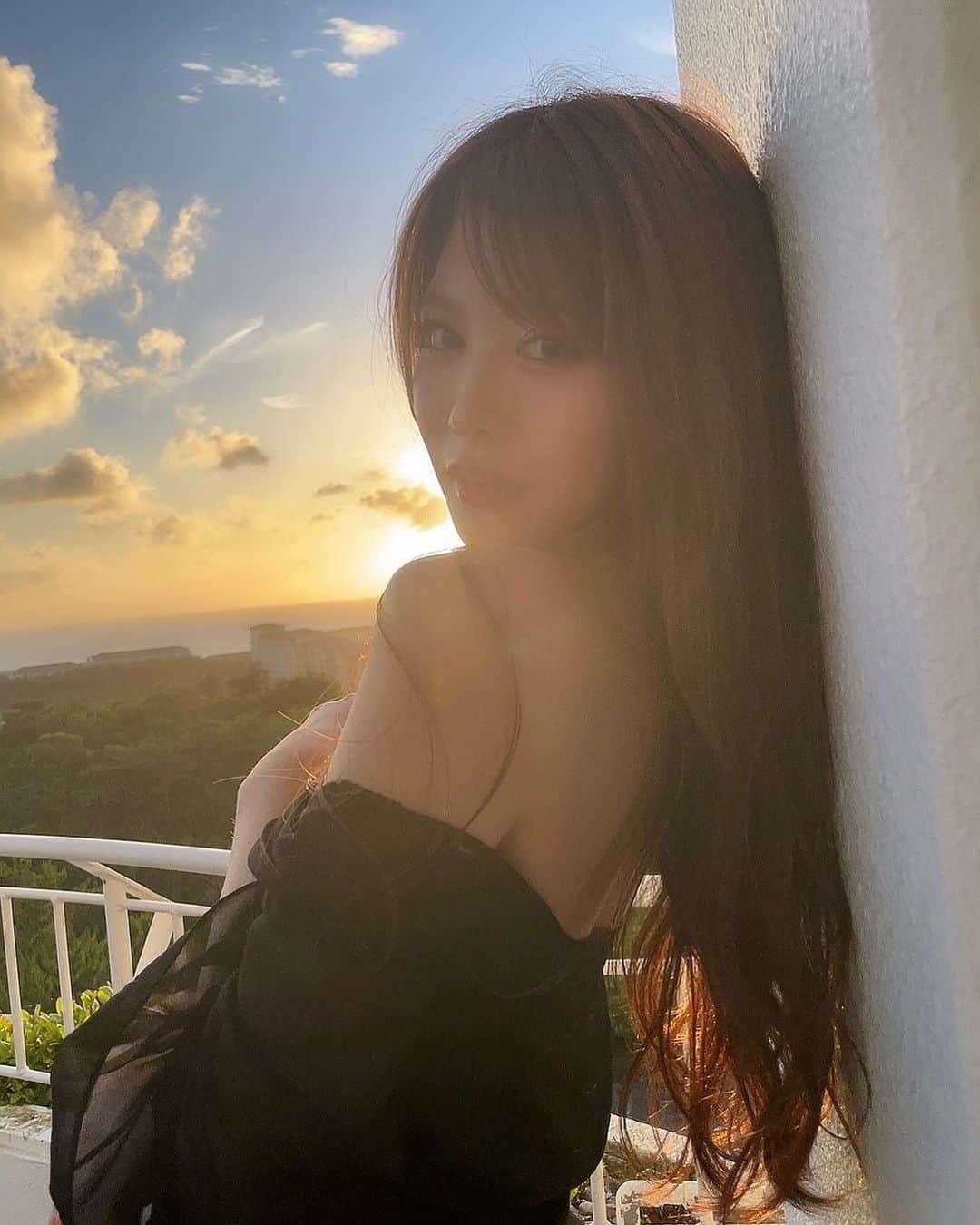 のインスタグラム：「ㅤ　　　 相沢みなみ 　　　　　　💛6周年を迎えました💛 　　　　　　　いつも ありがとう🐥  　　　　　　　  MINAMI AIZAWA 　　　🎗The 6th Anniversary of Debut🎗 　　　　　　　🎗出道6週年紀念🎗 . . . #相沢みなみ  #デビュー6周年  #minamiaizawa #これからもよろしくね」