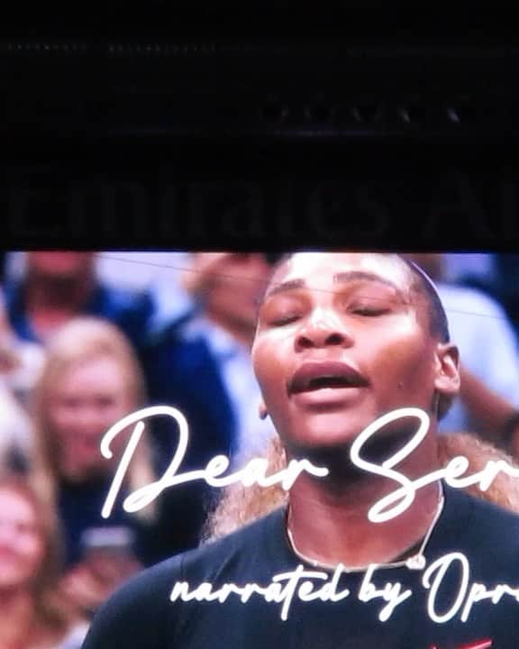 ベラ・ハディッドのインスタグラム：「Serena’s 🌎」