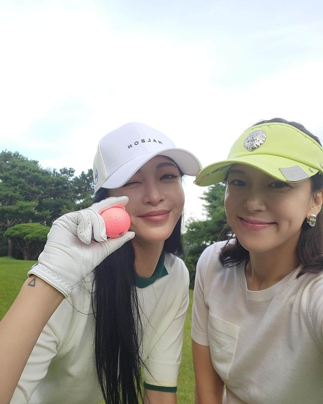 ハン・イェスルさんのインスタグラム写真 - (ハン・イェスルInstagram)「🤩🏌️‍♀️⛳️ #골프머리올렸어요 #정말못쳐요  #40대의삶이란」9月1日 12時45分 - han_ye_seul_