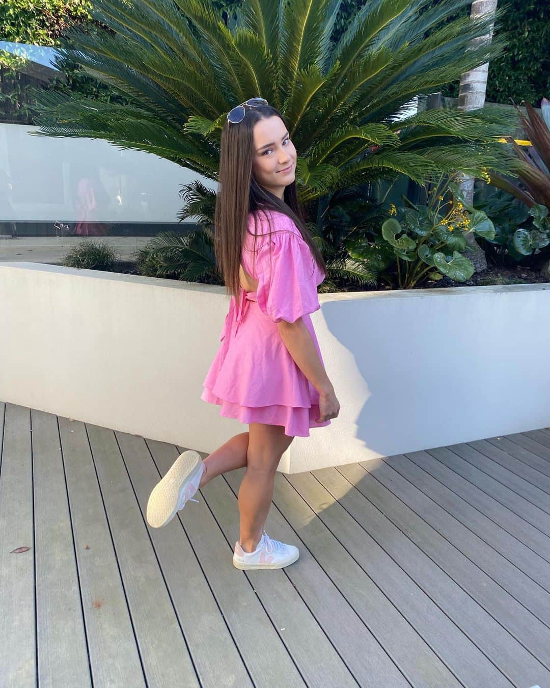 Estella Matthewsonのインスタグラム：「Pretty in pink 🌸」