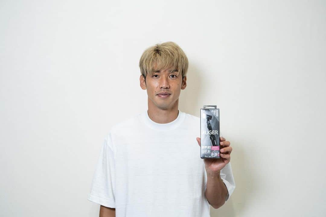 大迫勇也のインスタグラム：「【AUGER情報】  サポート頂いているAUGER様が8月29日〜11月18日の期間、キャンペーンを実施されています！応募頂いた方の中から当選された方々と、オンラインで交流させて頂くイベントが開催されますので、詳細はキャンペーンサイトをチェックしてみてください。 皆様にお会いできること楽しみにしています！ご応募お待ちしています！  https://www.kai-group.com/products/kamisori/product/auger/meet_and_greet/  #AUGER #貝印 #ambassador」