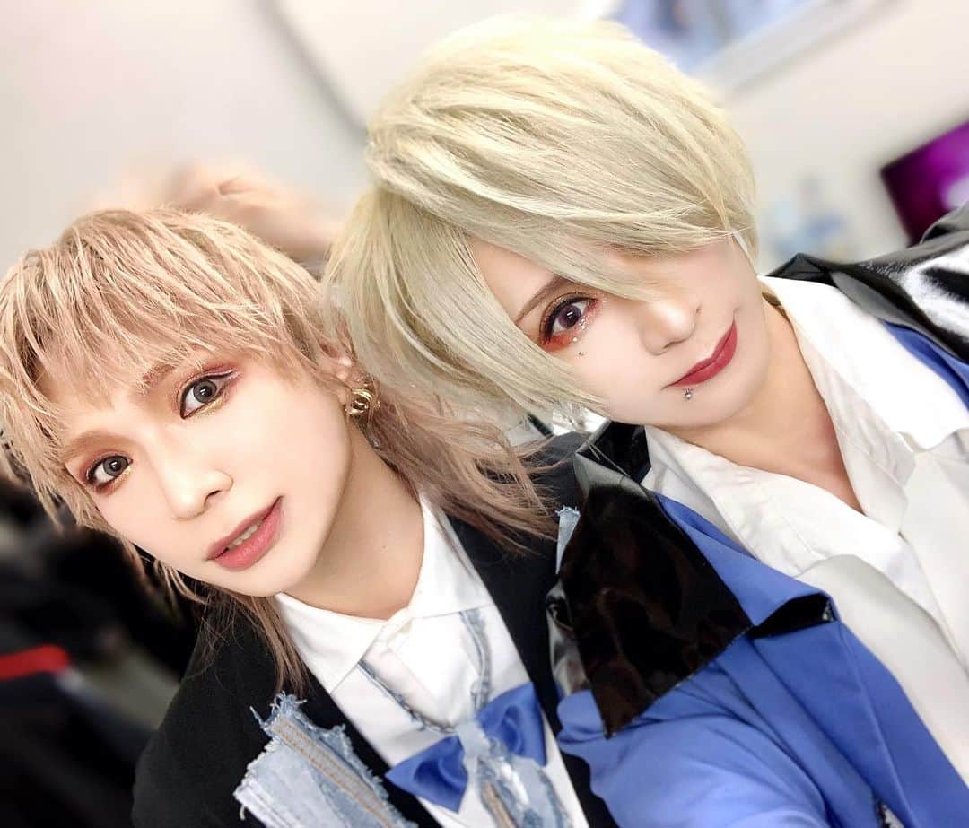ハク のインスタグラム：「2022.08.04 仙台 darwin 「CONTiNUE?」 Guest Vo.mitsu  #mitsu #mitsuthe⭐︎champ #おみっちゃん #ユナコン仙台 #更新遅くなってすまぬ」