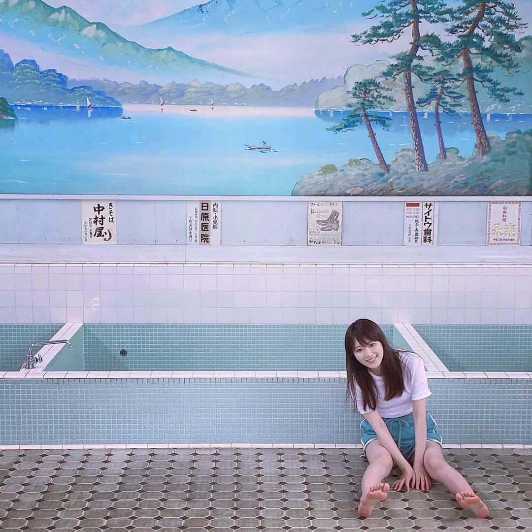 高山一実のインスタグラム：「. 髙山一実ファンクラブ𓅟 #髙山でごめん  9月のお写真はこちらです🐋  下半期分、 新たに撮影しました＾＾  カメラマンは @yohei_sawamura さん！ すっっごく素敵に撮っていただいたのでぜひ覗きに来てください＊」