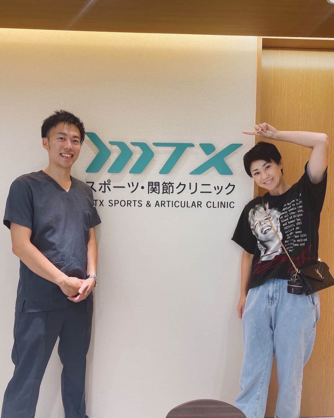 古閑美保のインスタグラム：「身体のメンテナンス行ってきました😊  8月29日にオープンした MTXスポーツ・関節クリニック  ゴルフでの身体の悩みにお薦め！  ＠mtx_s_and_a_clinic  #mtxスポーツ関節クリニック #ゴルフ肘治療 #腰痛治療 #スポーツクリニック」
