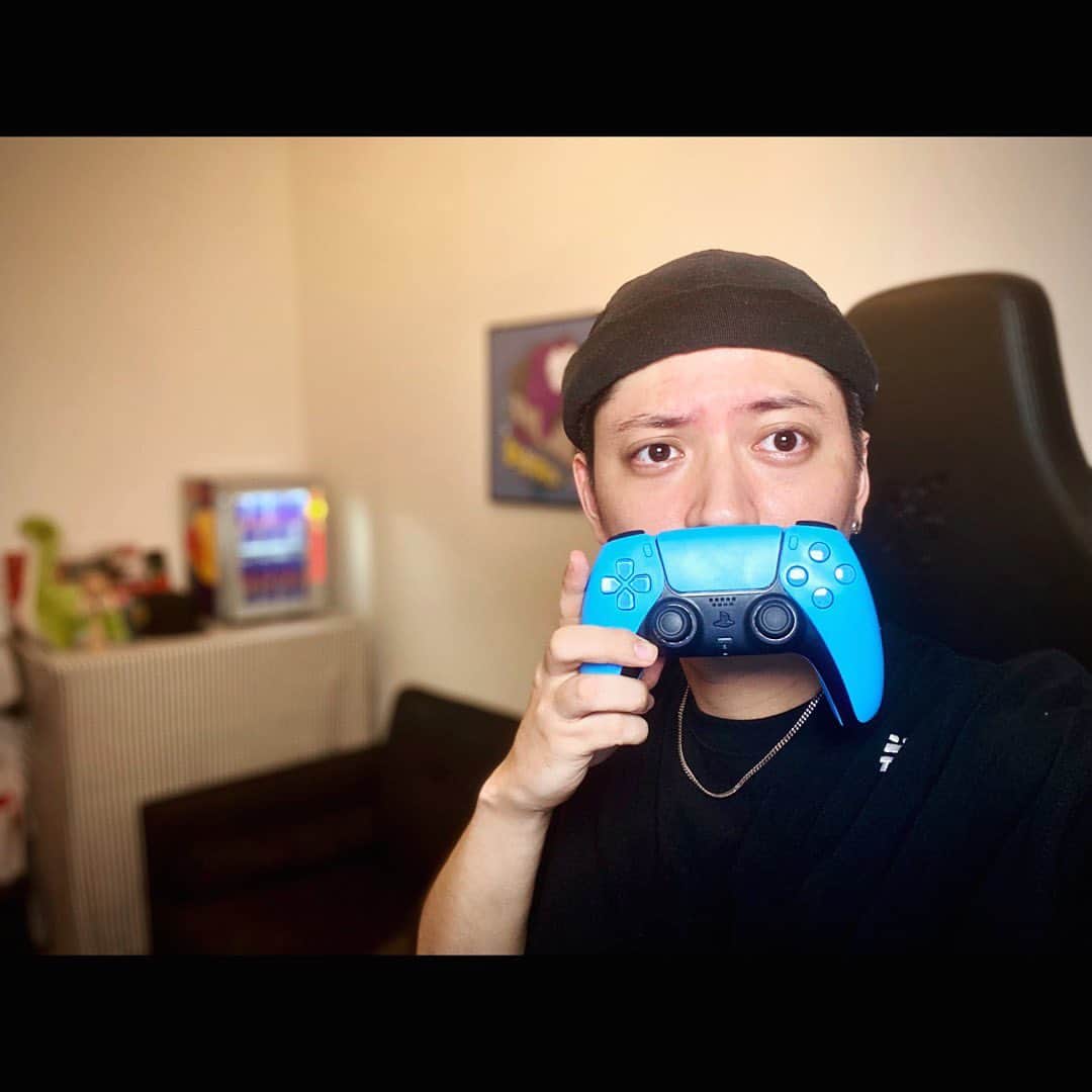 のインスタグラム：「Pro Gaming Team @winrevojp にJoin !! 今日からTwichで配信活動するので。 プロフィールリンクから遊び来てくれ。」