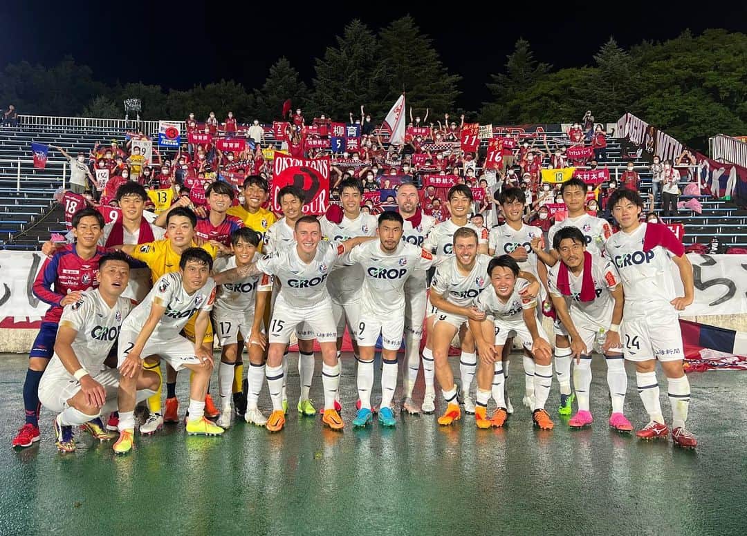 濱田水輝のインスタグラム：「vs 山形  再試合。再勝利✅  ウォーミングアップ中、2年半ぶりに聞こえてくるファジサポのチャントには感慨深いものがありました。  再試合が決まってから色々と思う事はありましたが、結果的には昨日の声出し応援と正真正銘の勝利がこれまでのモヤモヤを全て吹き飛ばしてくれました🌈✨  雨の中、声を枯らして歌い続けてくれたサポーターの皆さん、またパブリックビューイングやDAZNを通して応援してくれた皆さんありがとうございました！  #ファジアーノ岡山 #濱田水輝 #ココロヒトツニ #全てはファジの為 #シャララ」