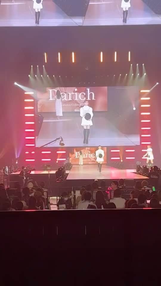 明日花キララのインスタグラム：「関西コレクション2022 @darich_official @mistreass_official @royalparty_official さん」