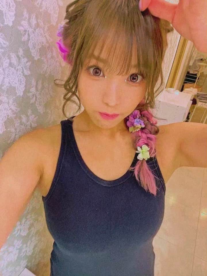 のインスタグラム：「ラプンツェルにして下さいってお願いした👸🫶  #hair #beauty #ラプンツェル #ヘアセット #STARDOM #prowrestling #MinaShirakawa」