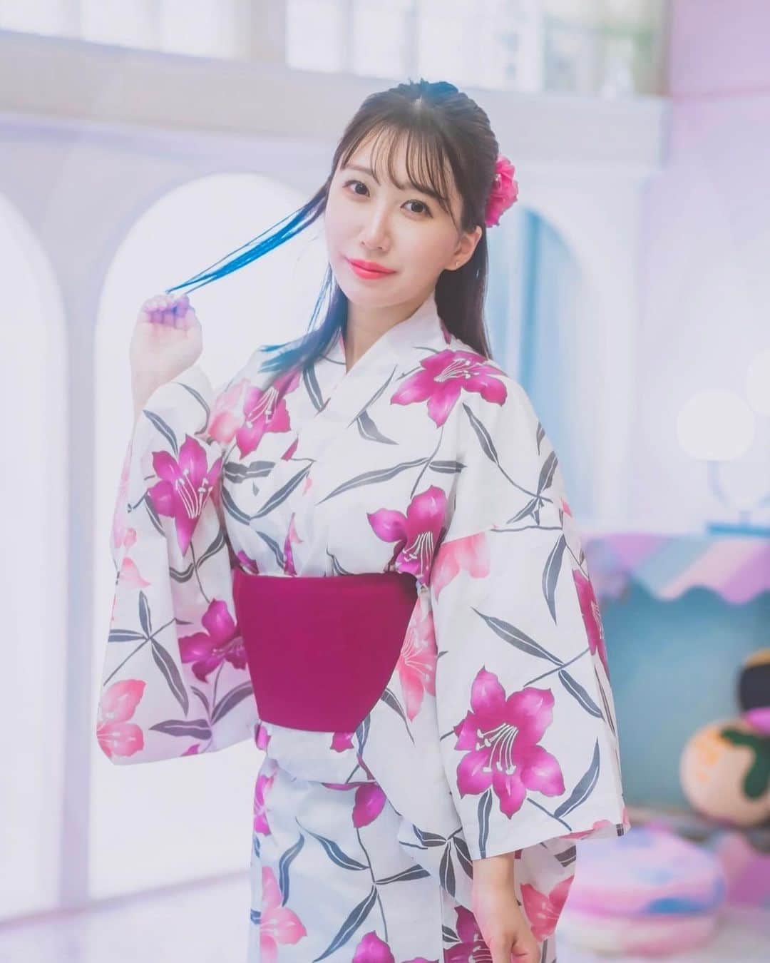 RIHOのインスタグラム：「👘🍧🌻🍉🍦👙」