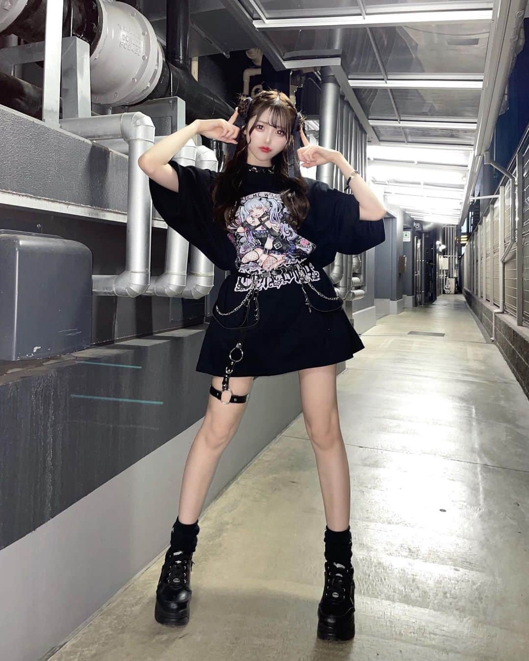 田口未彩のインスタグラム：「🤍  ひよ生誕の日💜🖤 生誕T可愛すぎるなぁ、普段使いする🎶  .」