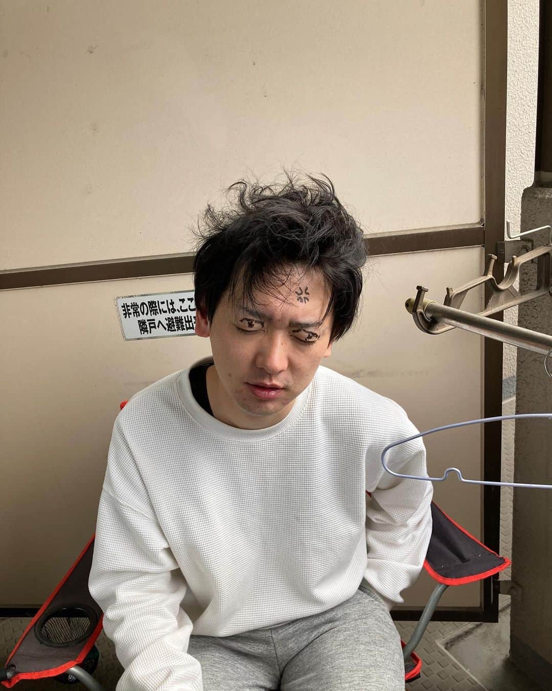 かんざきさんのインスタグラム写真 - (かんざきInstagram)「フォルダにええのん見つけた ベタだけどおもしろい  #激おこ 　#アイメイク#睡眠 #水滴#昼から」8月9日 23時22分 - kanzaki_gorigoritensi
