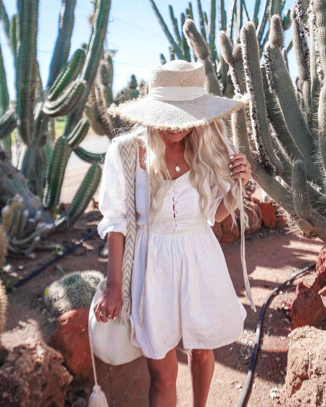 さんのインスタグラム写真 - (Instagram)「Road trip moments along the #coralcoasthighway wearing @spell 🌵  📸 @bobbybense   #cactusgarden #justanotherdayinwa #wanderoutyonder #catchyouincarnarvon #carnarvon #thisiswa #seeaustralia #spell #spelldesigns #roadtrip #australiascoralcoast #australia #bohostyle #travelblogger #perthblogger #styleblogger #cactus #cacti #morels #mango」8月10日 20時13分 - gypsylovinlight