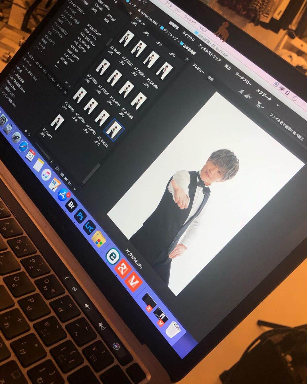 山本裕典のインスタグラム：「水木英昭プロデュースvol.22　紀伊國屋書店提携公演　紀伊国ホール 2022年9月15日（木）～9月19日（月祝） 「蘇州夜曲2022」  そしゅうやきょくのビジュアル撮影をしてきました^ ^ はじめましての方が多く緊張しました💦 夏休み？も満喫したし仕事モードで頑張っていきます！ 少し皆さんにお裾分けショット」