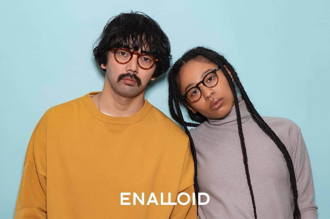 EnaLloidさんのインスタグラム写真 - (EnaLloidInstagram)「ENALLOID 2022SS  L: ARDOIN col.109 R: MCVEA col.116  @naito_ching  @ching_came  @yuikurose  @shikiemurakami  @hasana625  @ueno1010  #enalloid #エナロイド」8月10日 17時06分 - enalloid