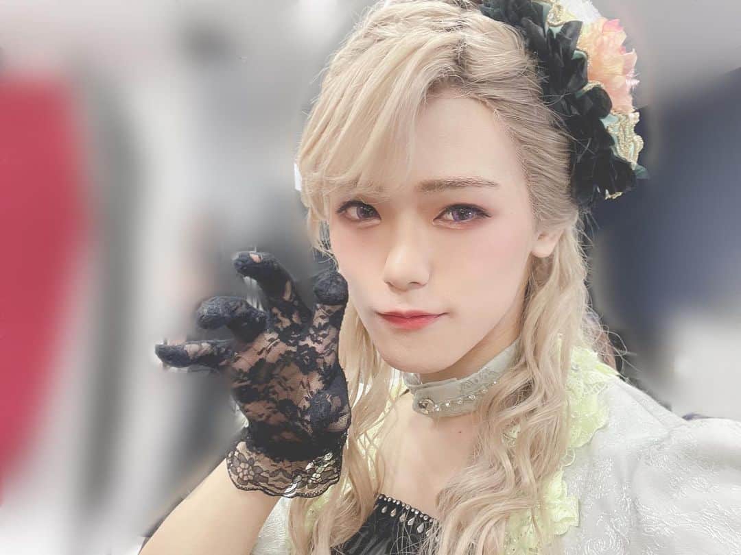 長江崚行のインスタグラム：「「青山オペレッタ」 撮影してきたよ。  ふふふ。お楽しみにっ。 #宮嶋あさひ #青山オペレッタ #青オペ #ノーヴァ」