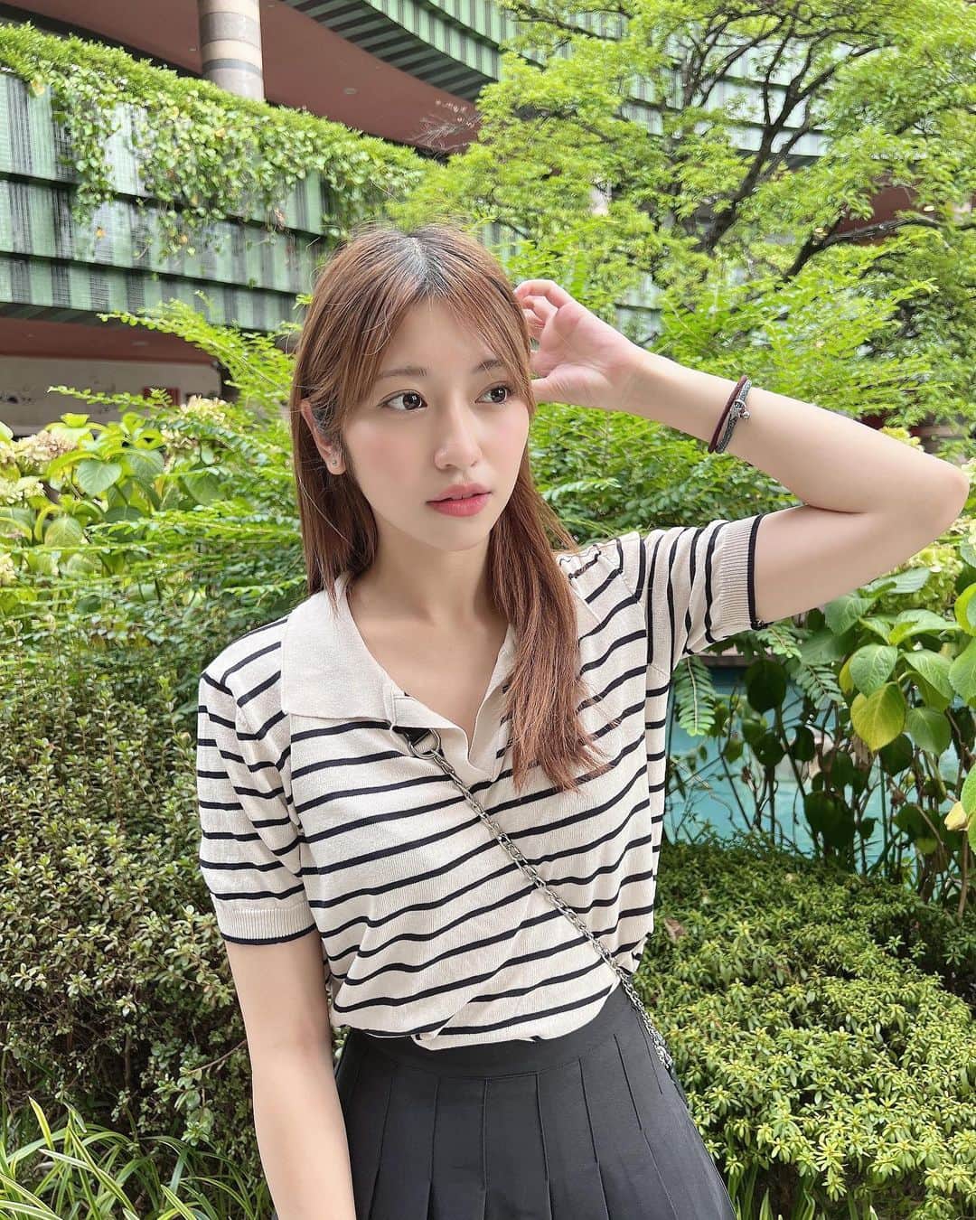 山下エミリーのインスタグラム：「今日も暑かった〜🌤 . .  . #shein  #私は夏より冬が好き  #どの季節がすき？」
