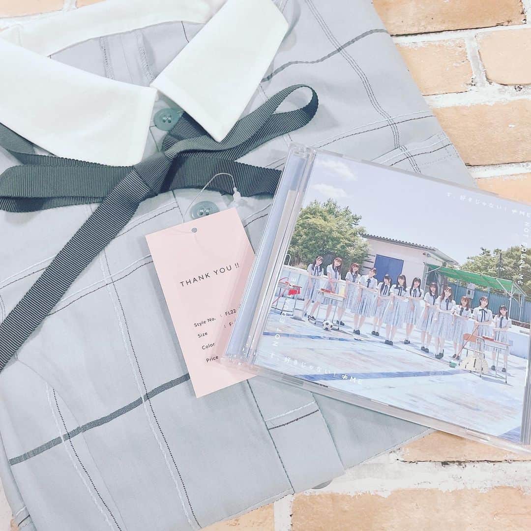 進藤あまねのインスタグラム：「『Maybeきっと大好き♡』  #felicitest 届いたの〜₍ᐢ •̥ ̯ •̥ ᐢ₎♡ す、好きじゃない！のMVで出てくるワンピース…これは絶対GETせねば！とおもって発売日スマホと共に頑張ったの( *´艸`) ワンピース着て出かけるの楽しみ〜！！ （Tiktokのあれも撮っちゃおうかなぁ…）  #ノイミー #ねすぐらむ #ヲタねす」