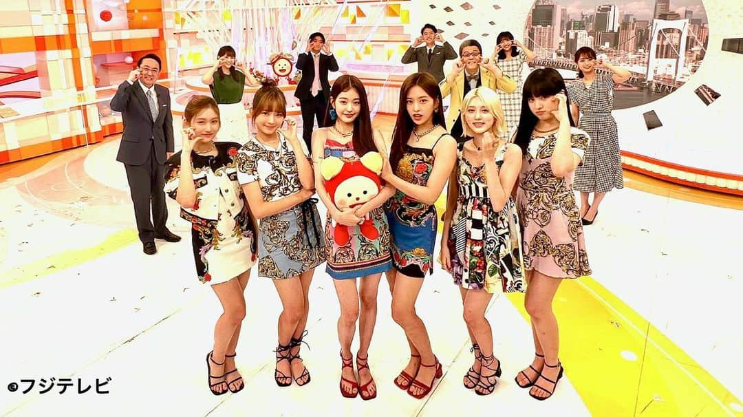 フジテレビ「めざましテレビ」さんのインスタグラム写真 - (フジテレビ「めざましテレビ」Instagram)「６人組ガールズグループIVEが生出演😆 とっても可愛かったです💕  きのう発表された🎉 秋の日本デビューでも注目を浴びるなか 話題のダンス生レクチャーもしてくれました✨  このあと12:00からは  #IVE の #めざましライブ ⏰  #バーチャル冒険アイランド アプリをダウンロードして、ライブにぜひ参加してね😍  #めざましテレビ」8月11日 11時57分 - mezamashi.tv