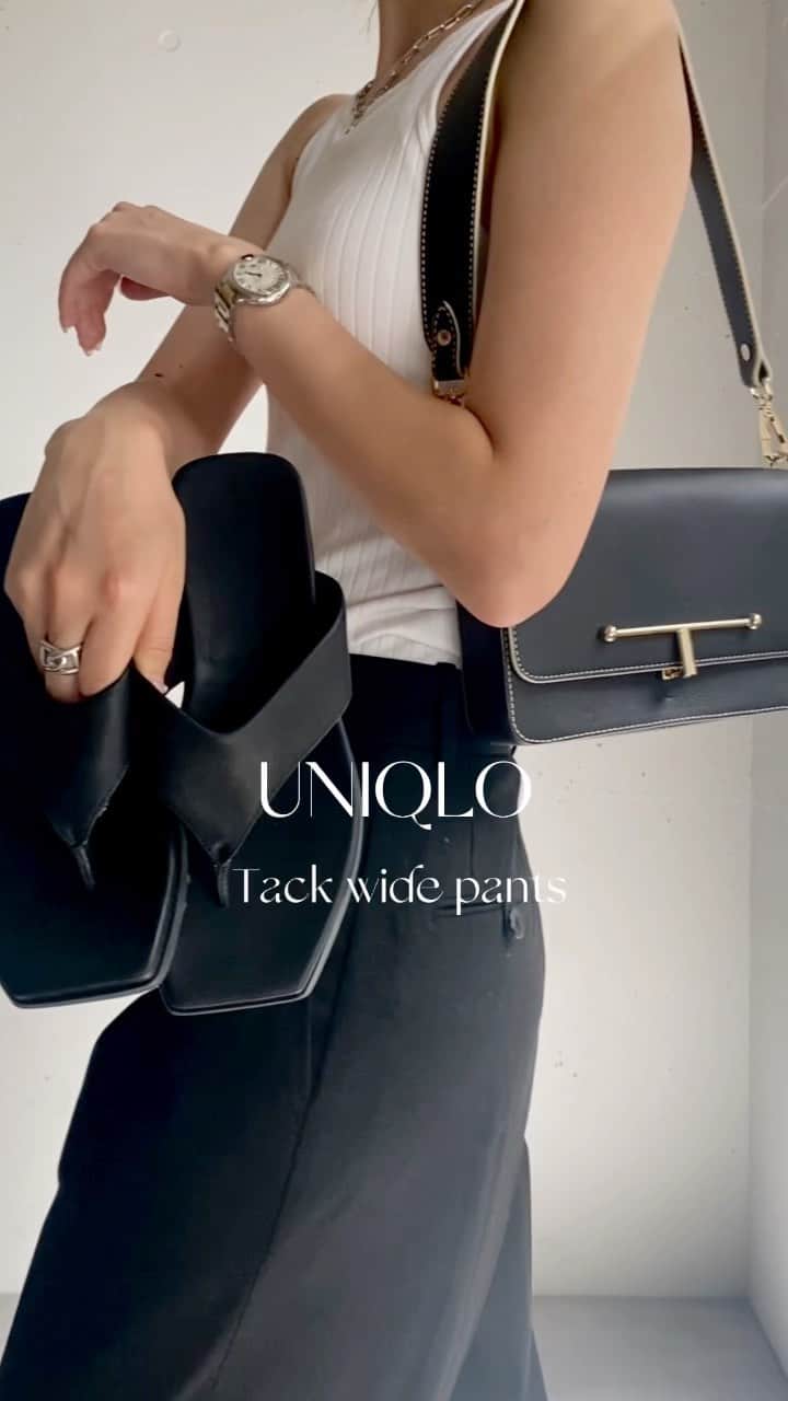 影山可蓮のインスタグラム：「UNIQLO tack wide pants coordinate🖤 ・ 流行りの #タックワイドパンツ 〜 オンラインで丈長めget〜✌︎ (size S) @uniqlo_jp  ・ ・ ・ #uniqloコーデ #uniqlo #ユニクロ」