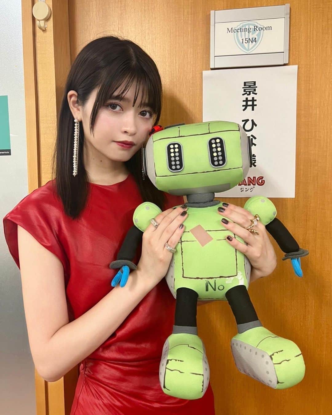 景井ひなのインスタグラム：「_ TANG初日舞台挨拶 ありがとうございました☺︎ . 観たよの報告ありがとうございます、本日より公開なので是非沢山の方に観て貰えると嬉しいです🥹🤍」