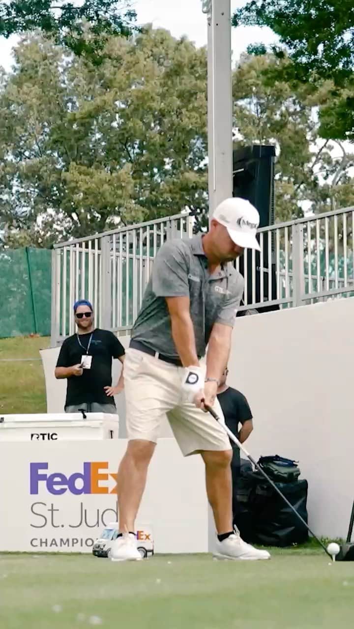 ブライアン・ハーマンのインスタグラム：「Rested and ready for Memphis.」