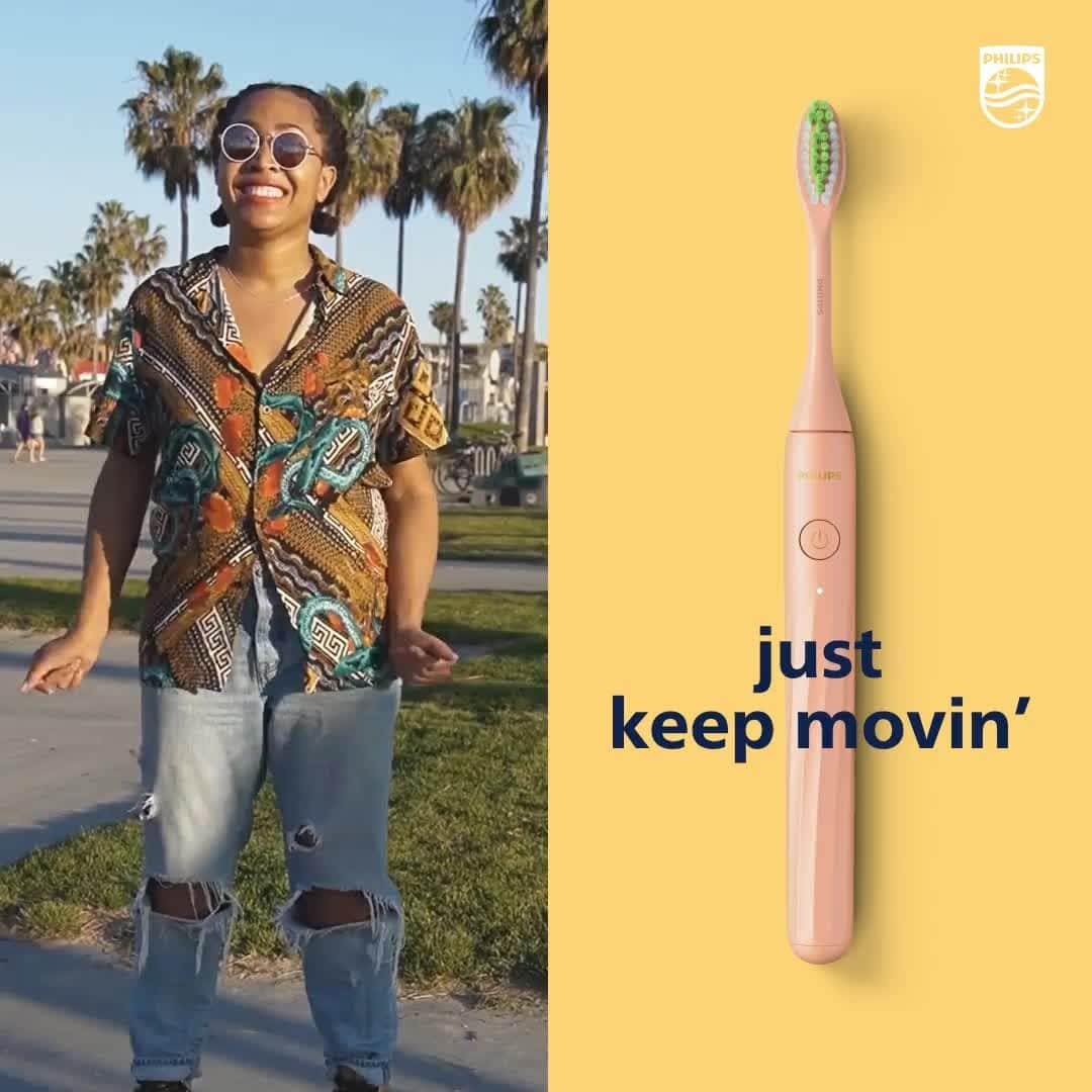 Philips Sonicareのインスタグラム：「Finally, a toothbrush that can roll with you 🛼💫. The #PhilipsOne rechargeable battery lasts 30 days to keep you movin’ longer.」